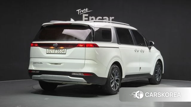 Kia Carnival 4th generation id 4923001 из Кореи 12