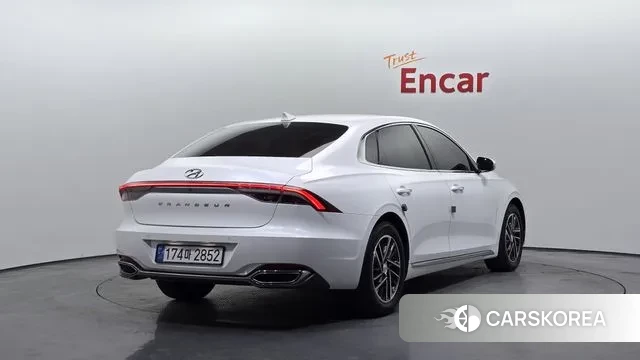 Hyundai The New Grandeur IG id 3546756 из Кореи 12