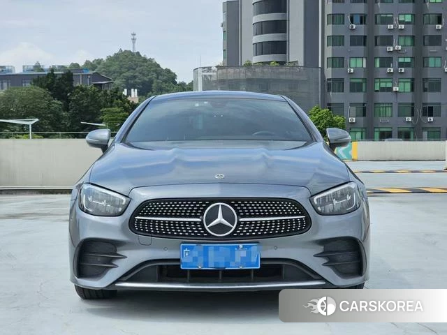 Mercedes-Benz E-Class 2021 Серебристо-серый из Китая, фото 2