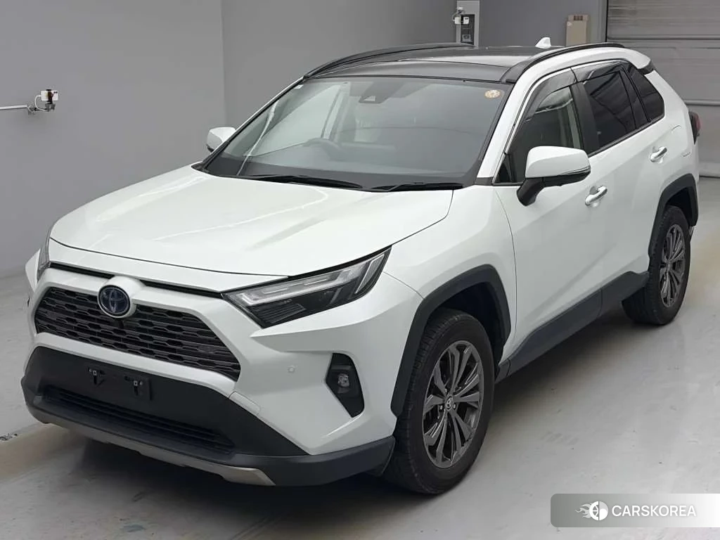 Toyota RAV4 2023 из Японии, фото 2