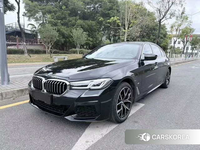 BMW 5 series 2023 Черный из Китая, фото 2