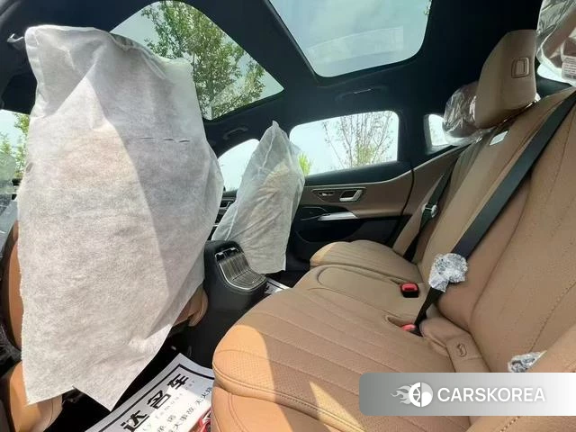 Mercedes-Benz E-Class 2025 Черный из Китая, фото 2