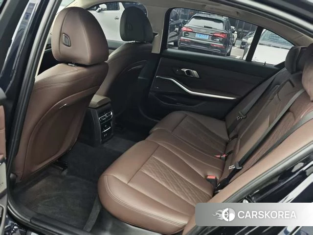 BMW 3 series 2023 Черный из Китая, фото 6