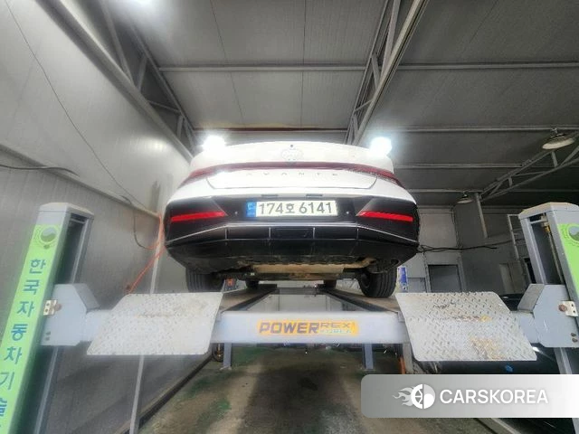 Hyundai The New Avante Hybrid (CN7) 2023 Белый из Кореи, фото 2