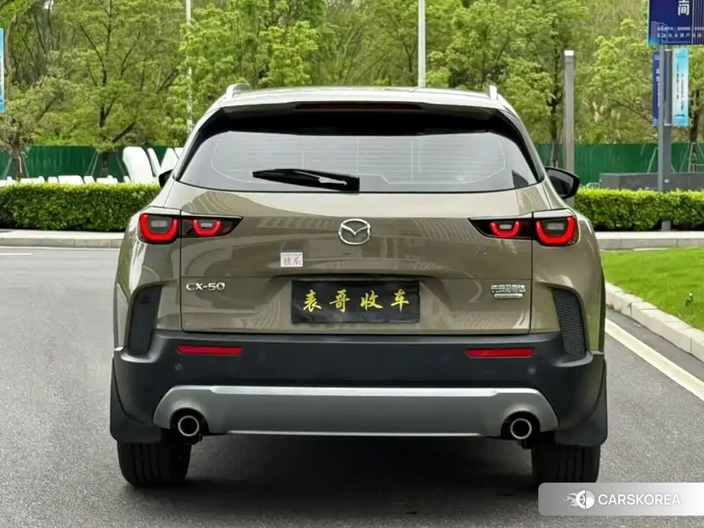 Mazda CX-50 2024 Champagne/brown из Китая, фото 2
