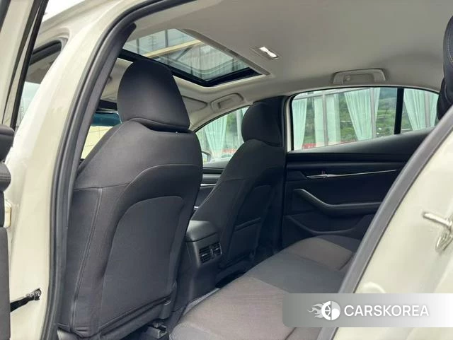 Mazda 3 2025 Белый из Китая, фото 2