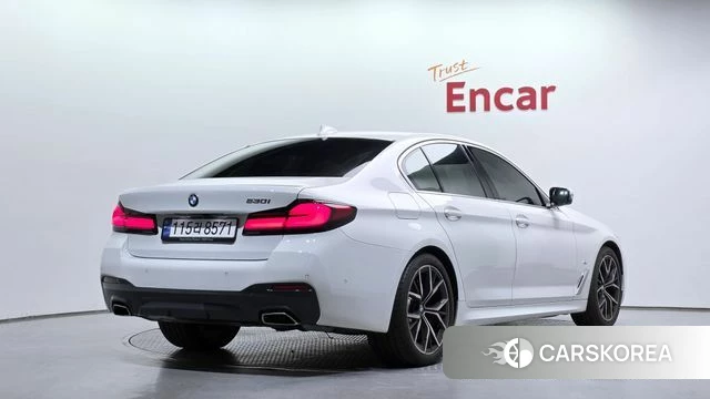 BMW 5 Series (G30) id 4991267 из Кореи 12