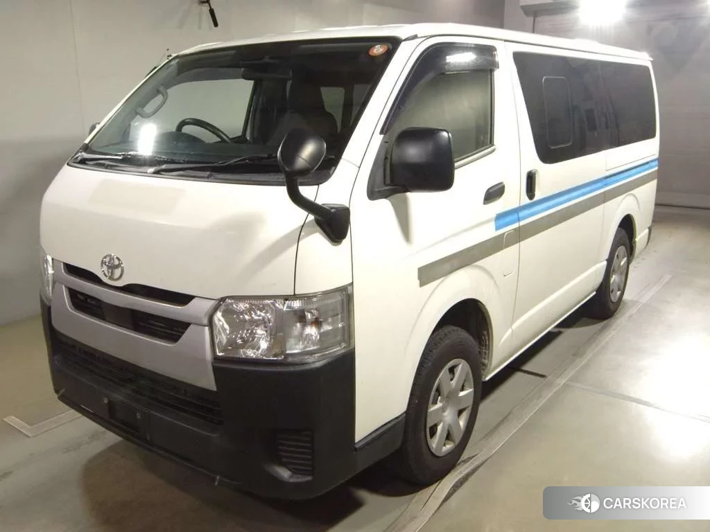 Toyota HiAce Van 2021 из Японии, фото 2