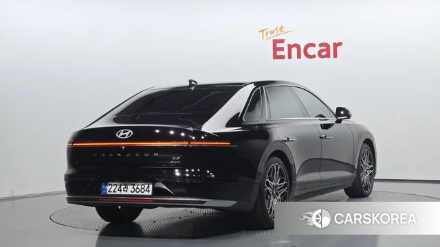 Hyundai Grandeur (GN7) id 5027213 из Кореи 12