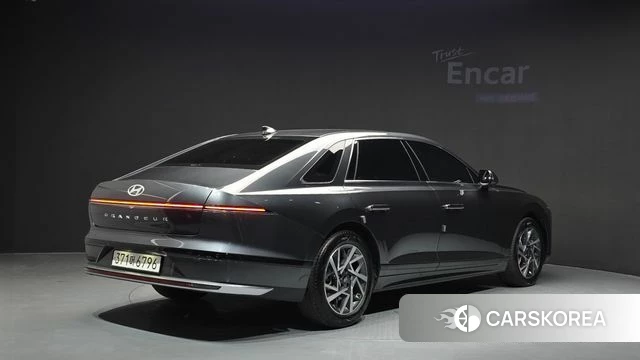 Hyundai Grandeur (GN7) id 4675135 из Кореи 12