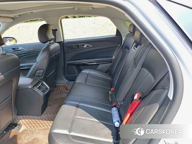 Ford Taurus 2021 Белый из Китая, фото 3
