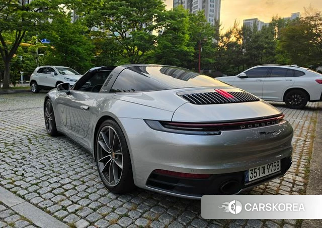 Porsche 911(992) 2024 Серебряный из Кореи, фото 2