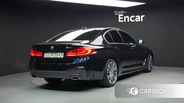 BMW 5 Series (G30) id 3748067 из Кореи 12