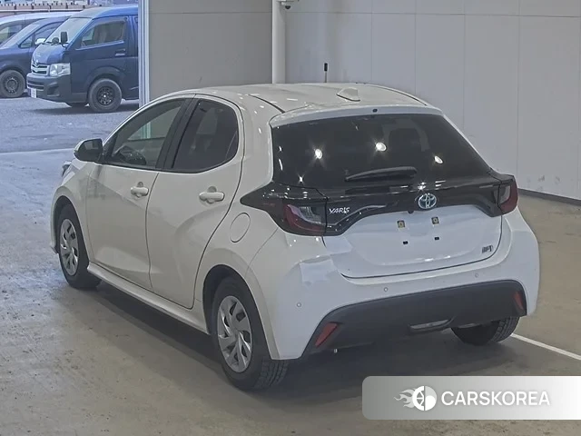 Toyota Yaris 2023 из Японии, фото 2