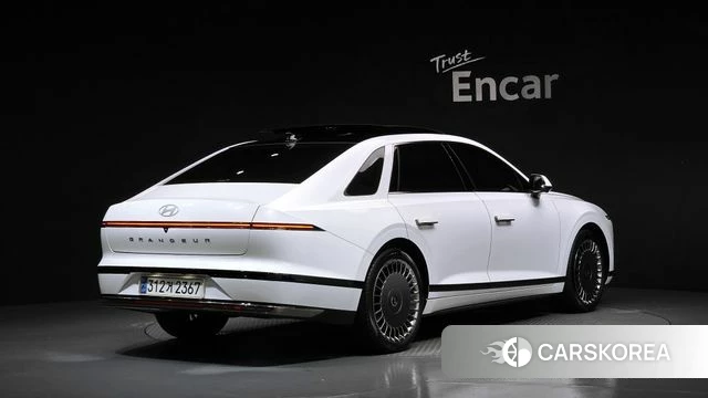 Hyundai Grandeur Hybrid (GN7) id 4762513 из Кореи 12