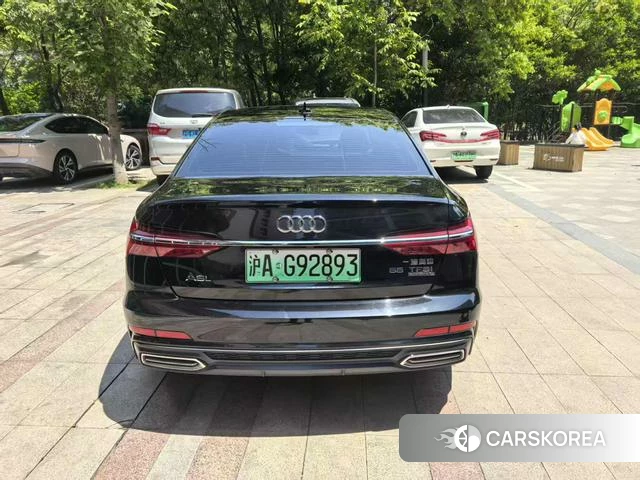 Audi A6L 2021 Черный из Китая, фото 2