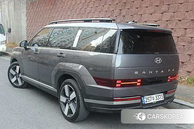 Hyundai Santa Fe (MX5) 2024 Серый из Кореи, фото 2