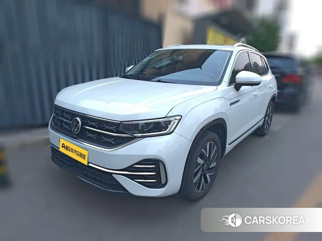 Volkswagen Tayron 2023 Белый из Китая, фото 2