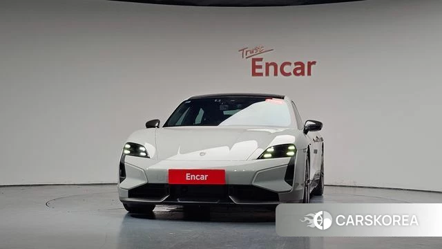 Porsche Taycan id 4767557 из Кореи 12