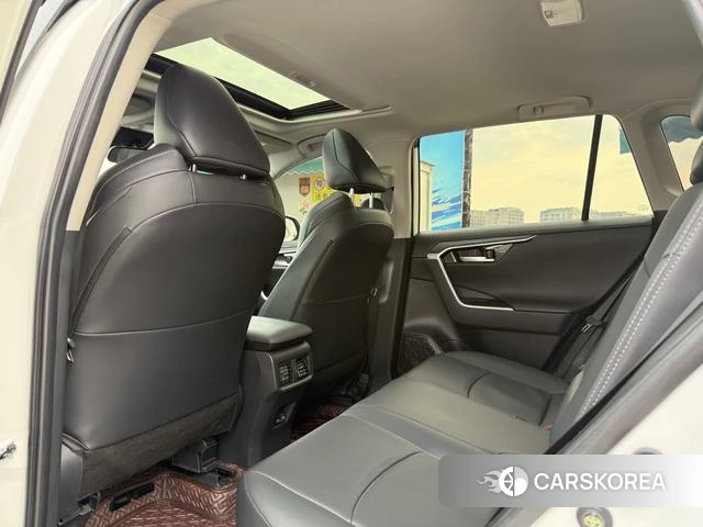 Toyota Wildlander 2022 Белый из Китая, фото 4