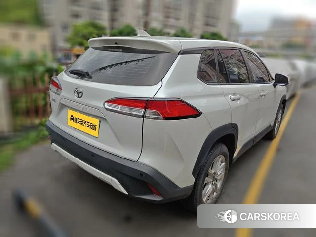 Toyota Corolla 2022 Белый из Китая, фото 2