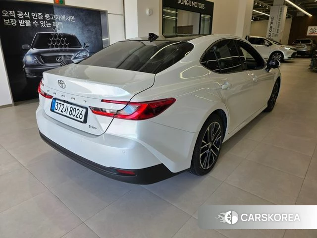 Toyota Camry (XV80) 2025 Белый из Кореи, фото 6