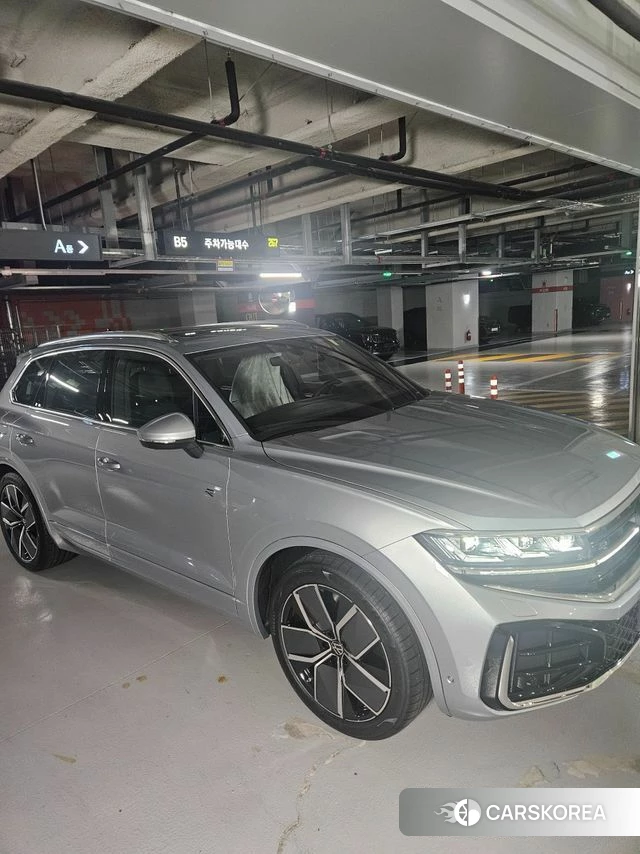 Volkswagen Touareg 3rd generation 2026 Серебряный из Кореи, фото 5
