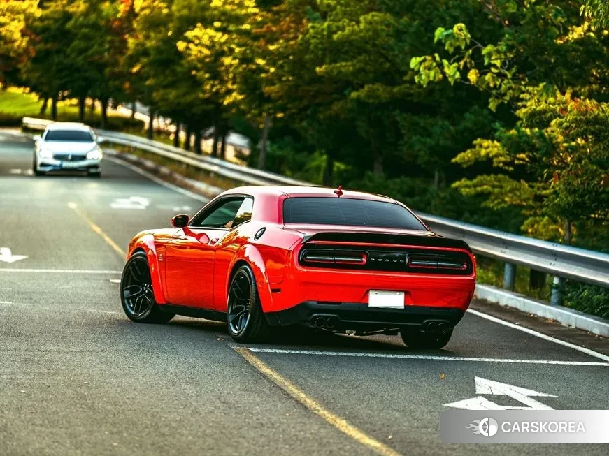 Dodge Challenger id 1637514 из Кореи 12