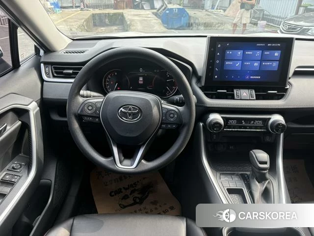 Toyota RAV4 2021 Белый из Китая, фото 2