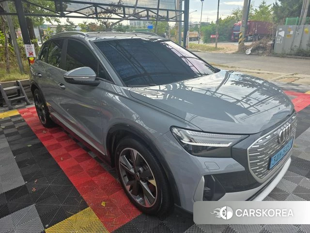Audi Q4 e-Tron (F4) 2022 Небесно-голубой из Кореи, фото 6