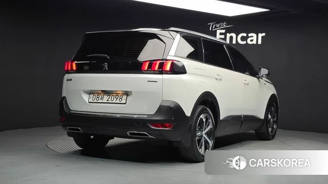 Peugeot 5008 second generation 2018 Белый из Кореи, фото 5