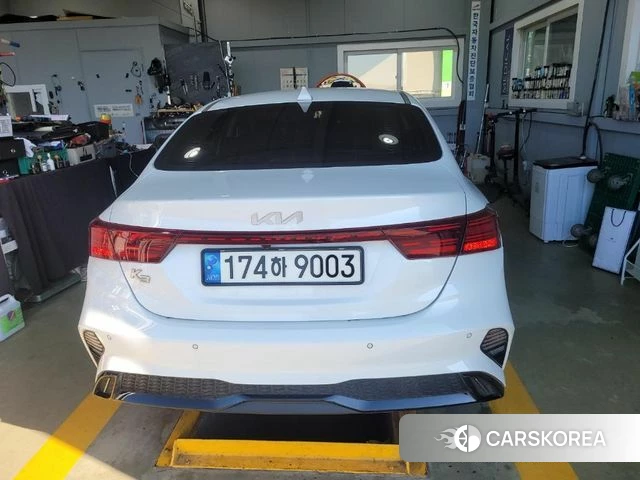 Kia The New K3 2nd generation 2022 Белый из Кореи, фото 2