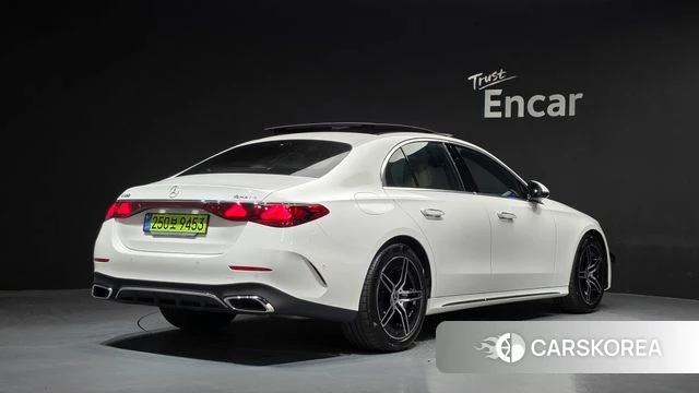 Mercedes-Benz E-Class W214 id 5045429 из Кореи 12