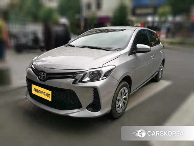 Toyota Vios 2023 Темно-серый из Китая, фото 2