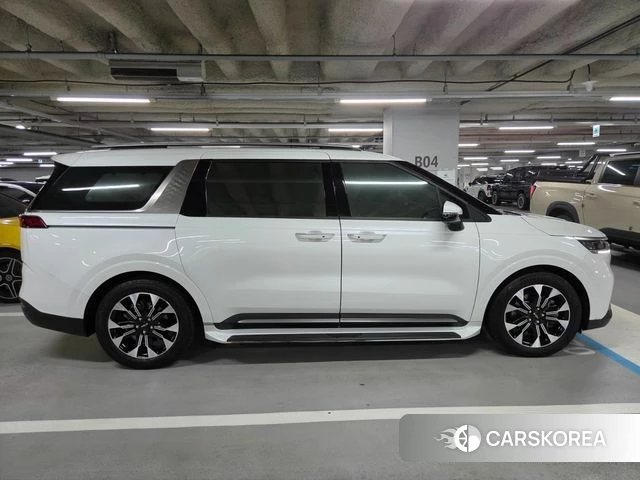 Kia Carnival 4th generation 2023 Белый из Кореи, фото 4