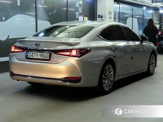 Lexus ES300h 7th generation id 5013842 из Кореи 11