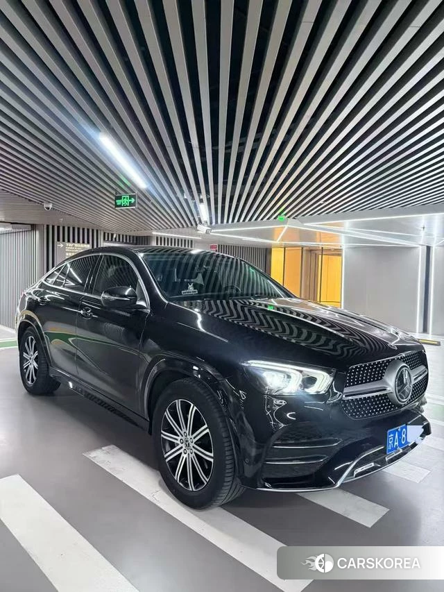 Mercedes-Benz GLE 2023 Черный из Китая, фото 2