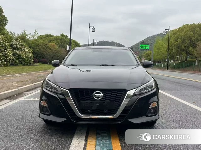 Nissan Altima 2022 Черный из Китая, фото 2