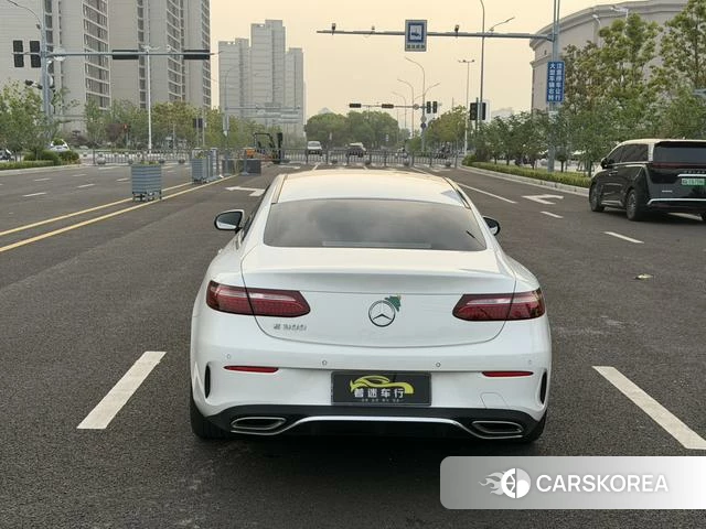 Mercedes-Benz E-Class 2021 Белый из Китая, фото 2