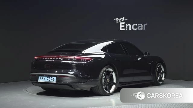 Porsche Taycan id 4959379 из Кореи 12
