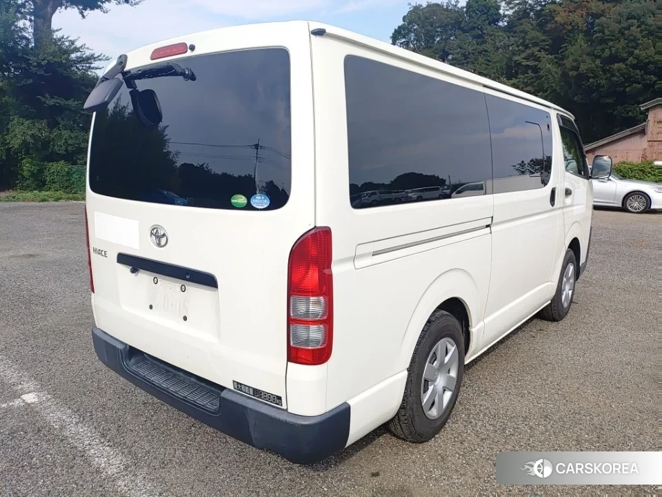 Toyota HiAce Van 2020 из Японии, фото 2