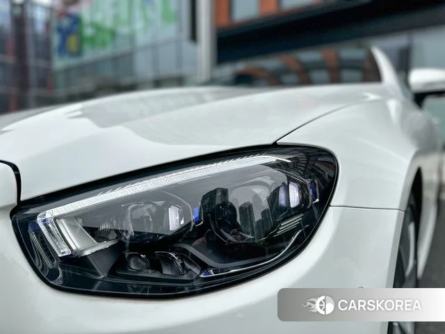 Mercedes-Benz E-Class 2022 Белый из Китая, фото 6