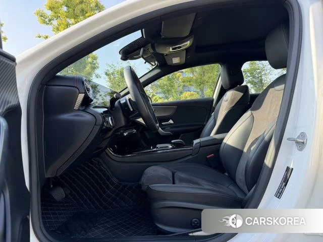 Mercedes-Benz A-Class 2024 Белый из Китая, фото 6