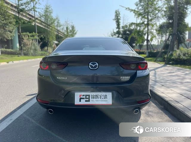 Mazda 3 2021 Серебристо-серый из Китая, фото 3