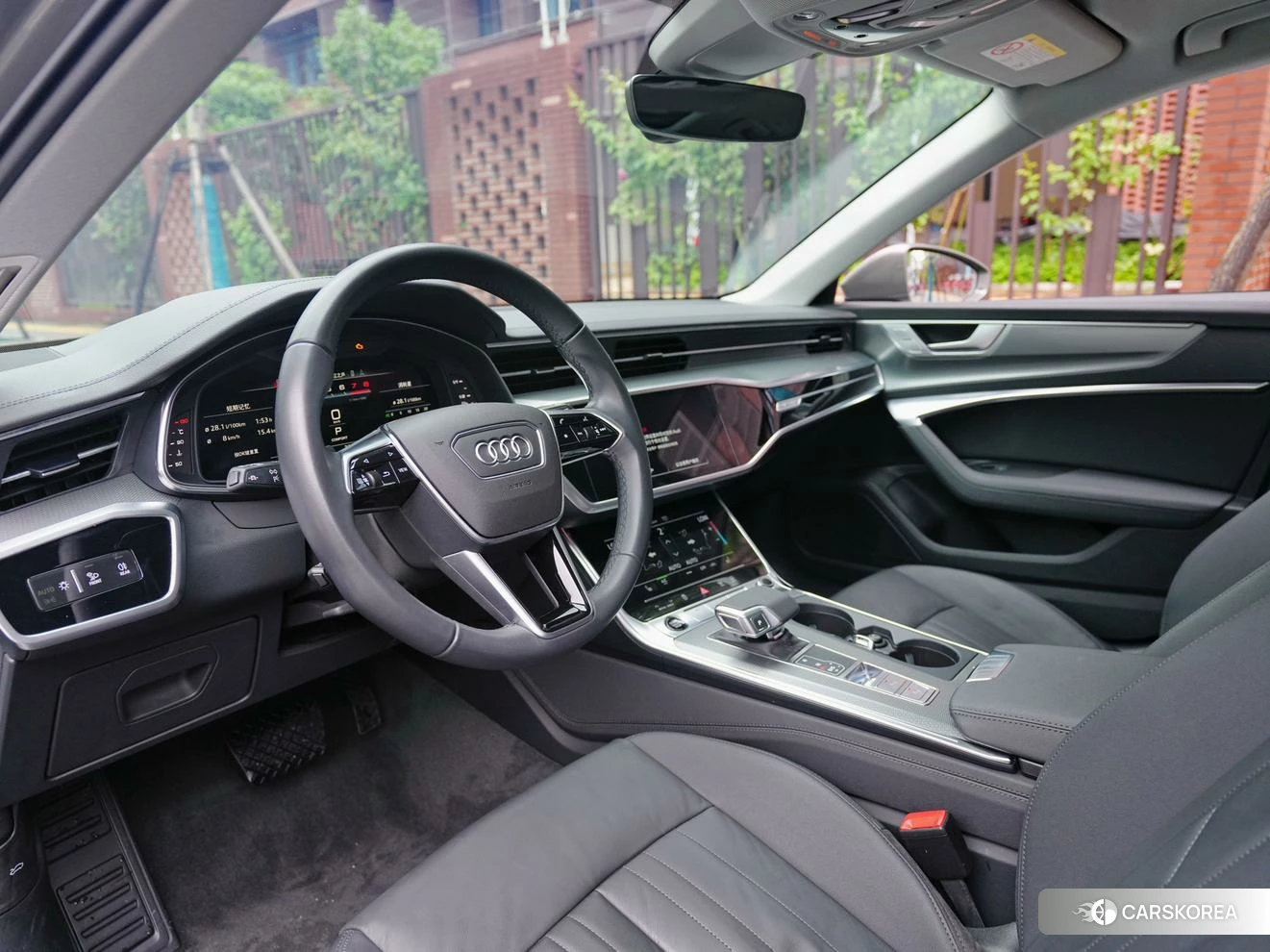 Audi A6 2020 Серебристо-серый из Китая, фото 5