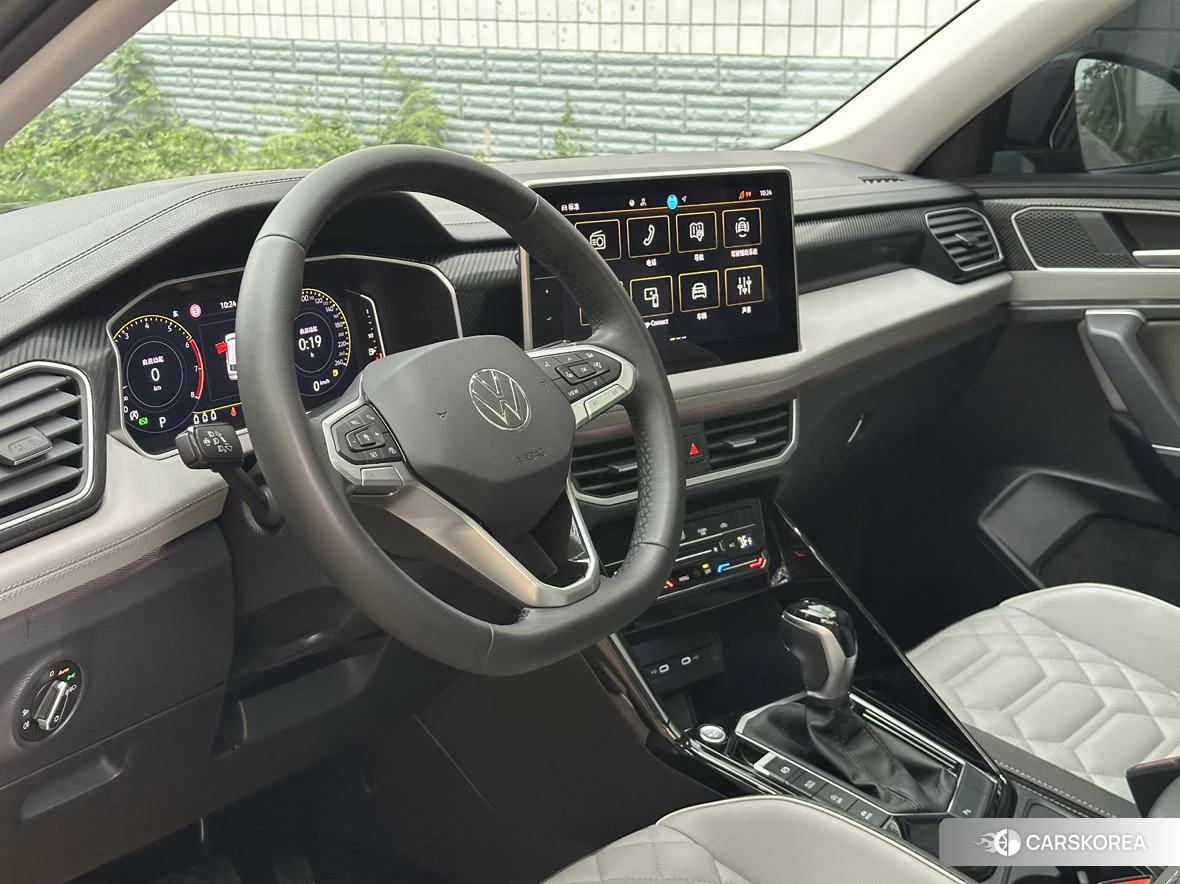 Volkswagen Tayron 2023 Темно-серый из Китая, фото 6