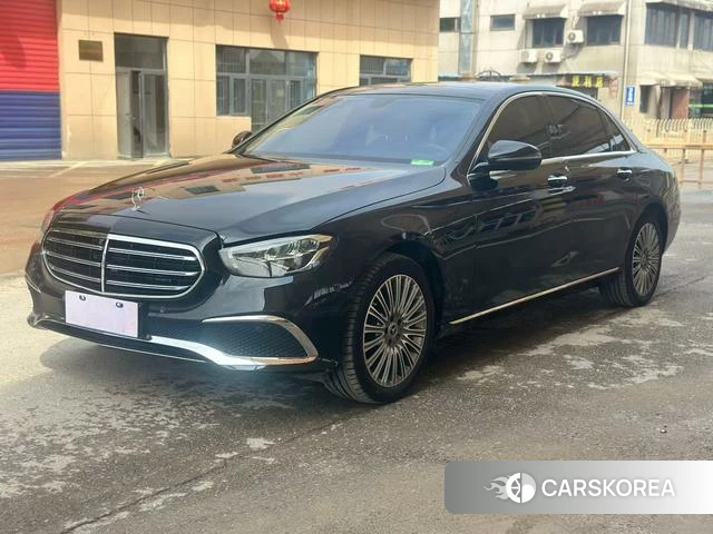 Mercedes-Benz E-Class 2023 Черный из Китая, фото 2