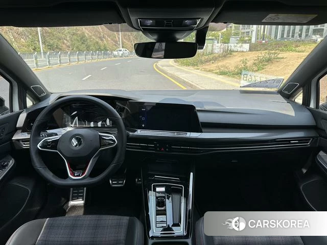 Volkswagen Golf 2022 Белый из Китая, фото 4