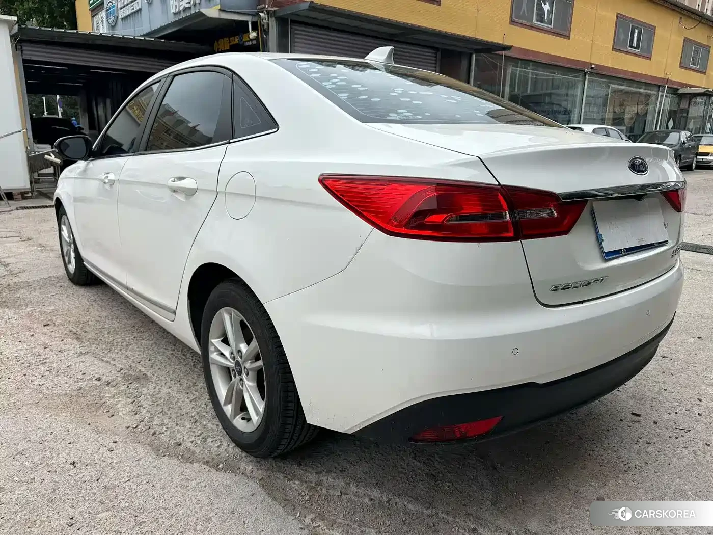 Ford Escort 2019 Белый из Китая, фото 2
