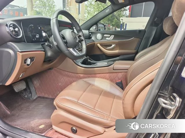 Mercedes-Benz E-Class 2021 Черный из Китая, фото 2